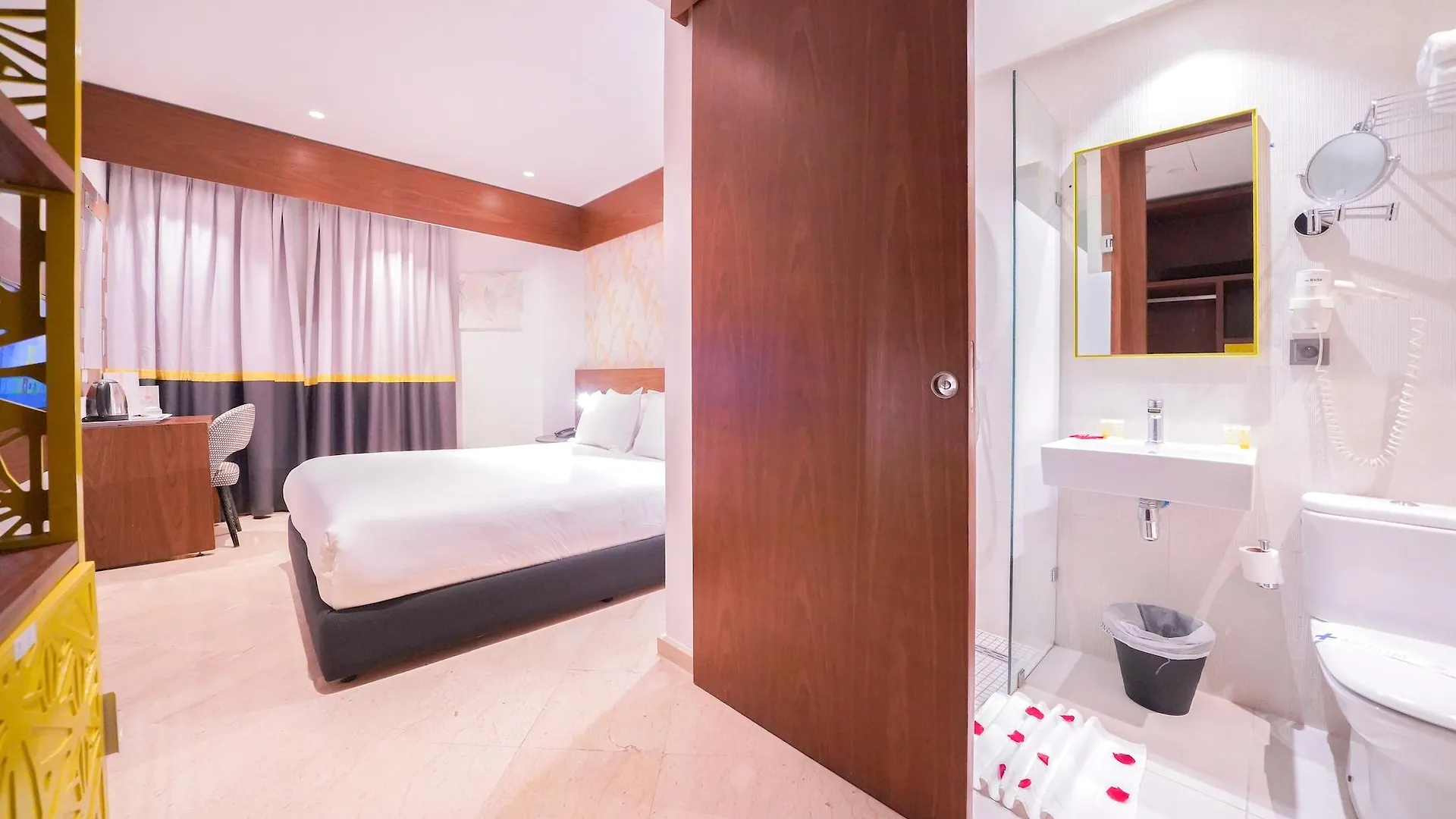 Oum Palace Hotel & Spa Касабланка 4*,  Марокко