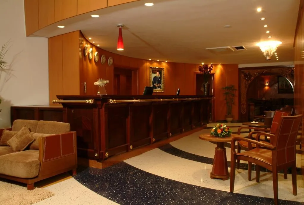 Oum Palace Hotel & Spa Касабланка