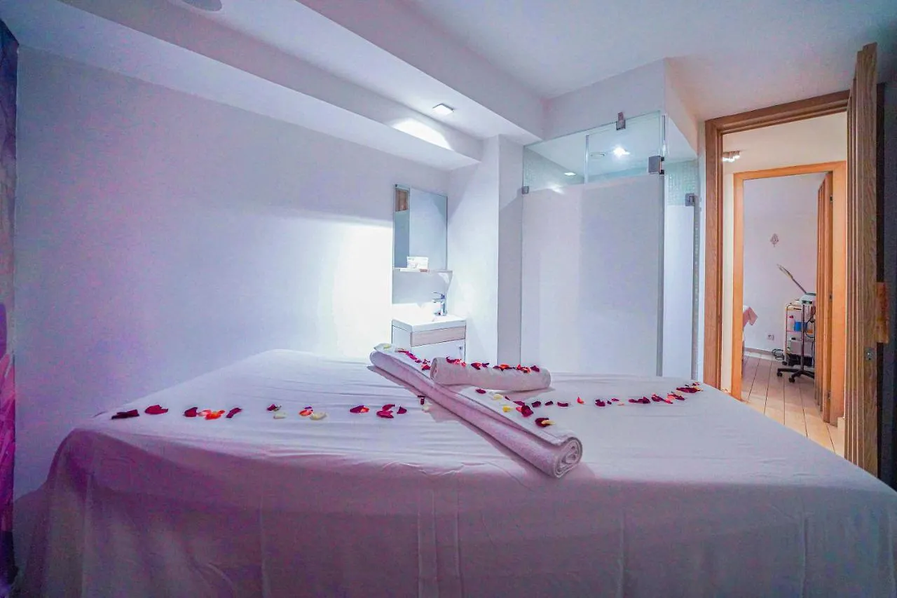 Oum Palace Hotel & Spa Casa Blanca 4*,