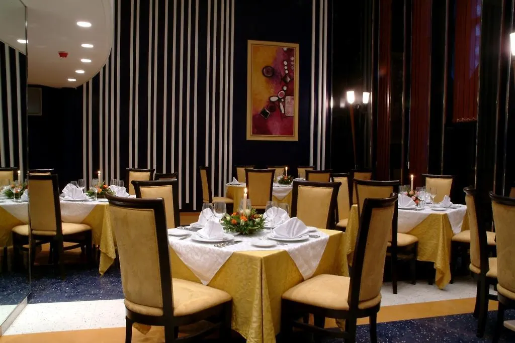 Oum Palace Hotel & Spa Casa Blanca 4*,