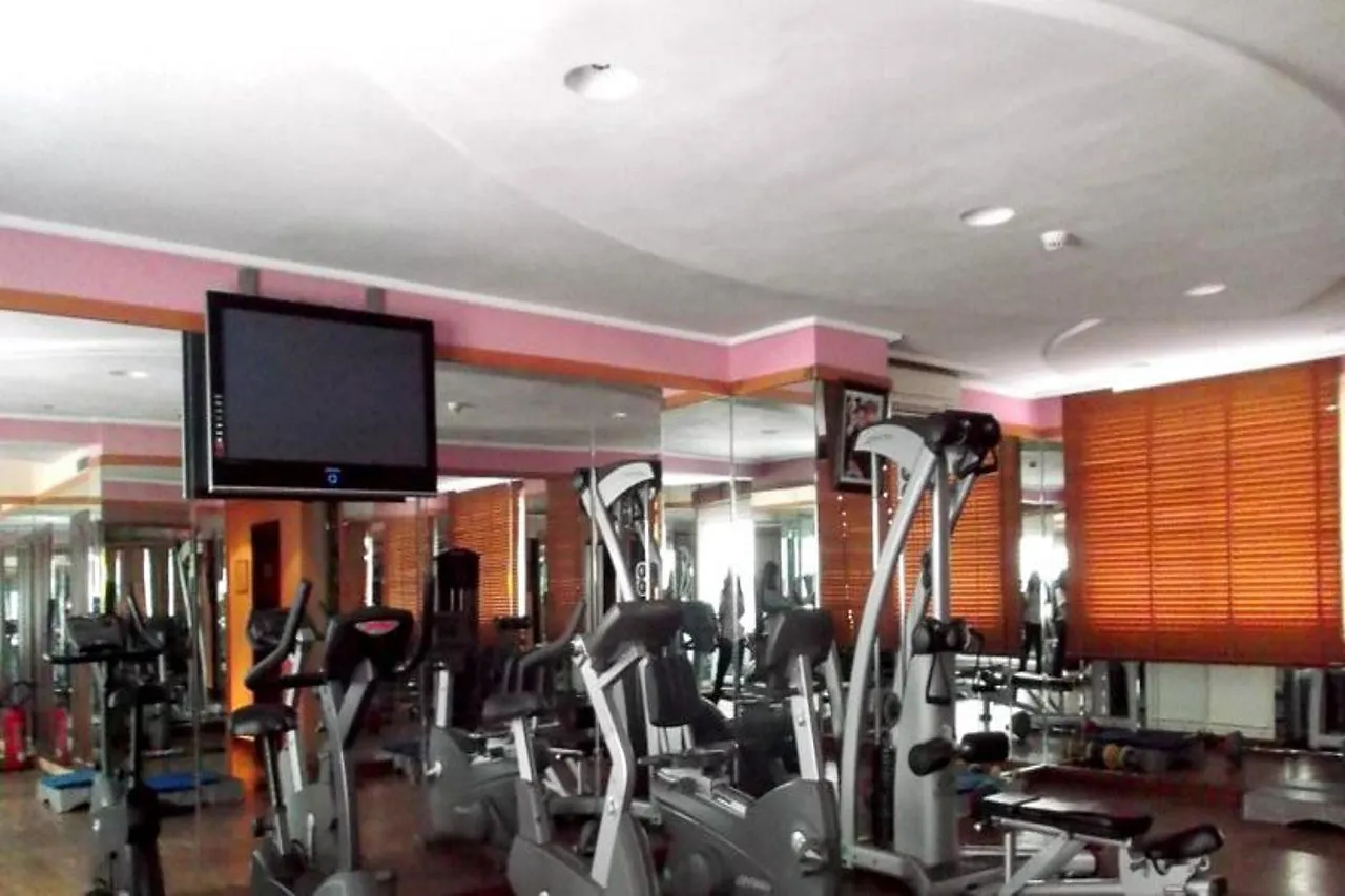 Oum Palace Hotel & Spa Casa Blanca 4*,