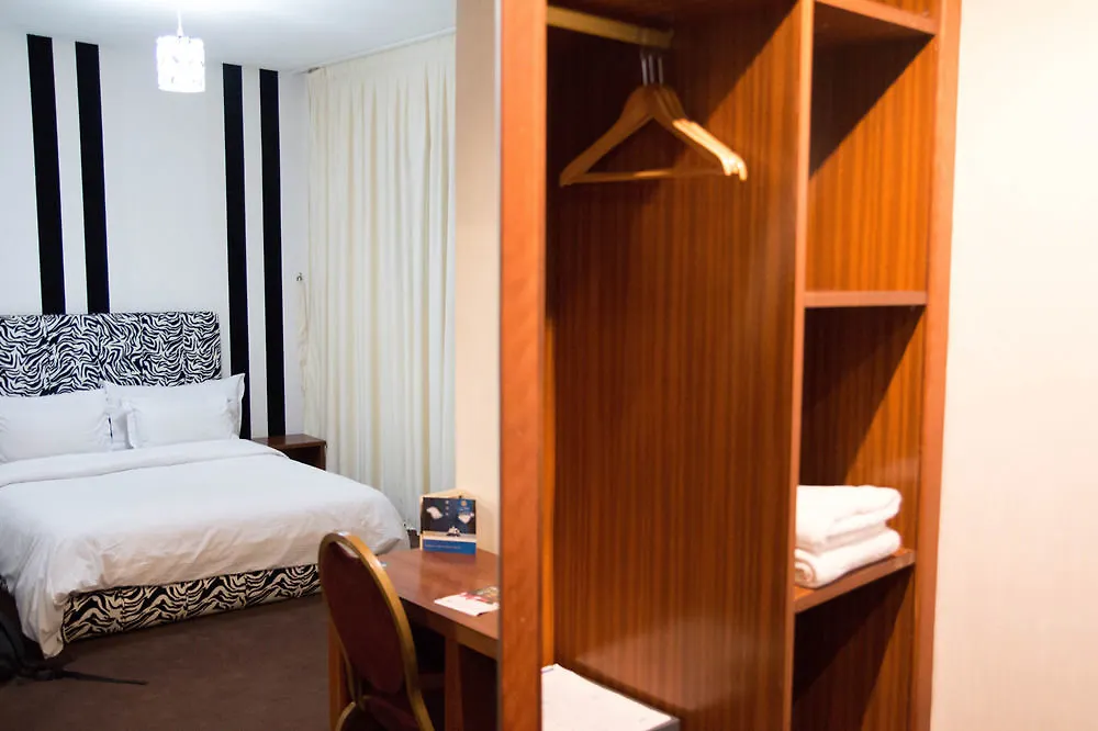 Oum Palace Hotel & Spa Casa Blanca